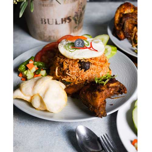 Nasi Goreng Mawut Jawa: Sensasi Unik Perpaduan Nasi dan Mie yang Menggugah Selera