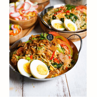 Mie kluntung nyemek