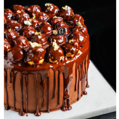 Chocolate Eclaire Cake