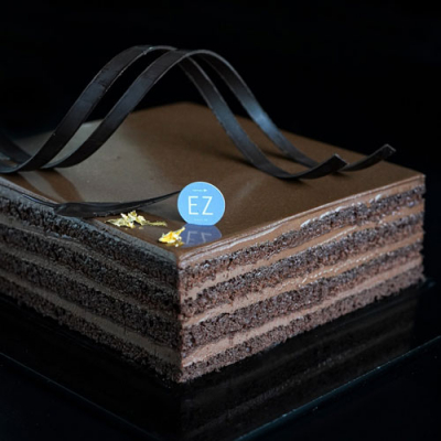 100% Chocolate Cake