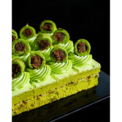 Dadar gulung unti pandan sheet cake