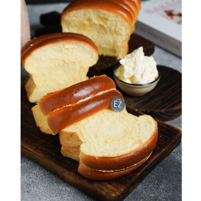 Roti Kuno Sisir Room Butter