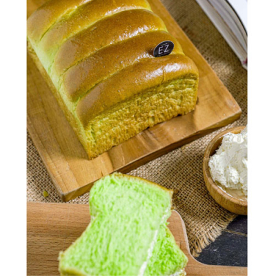 Roti Kuno Sisir Room Butter