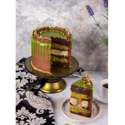 Dubai Chocolate Cake